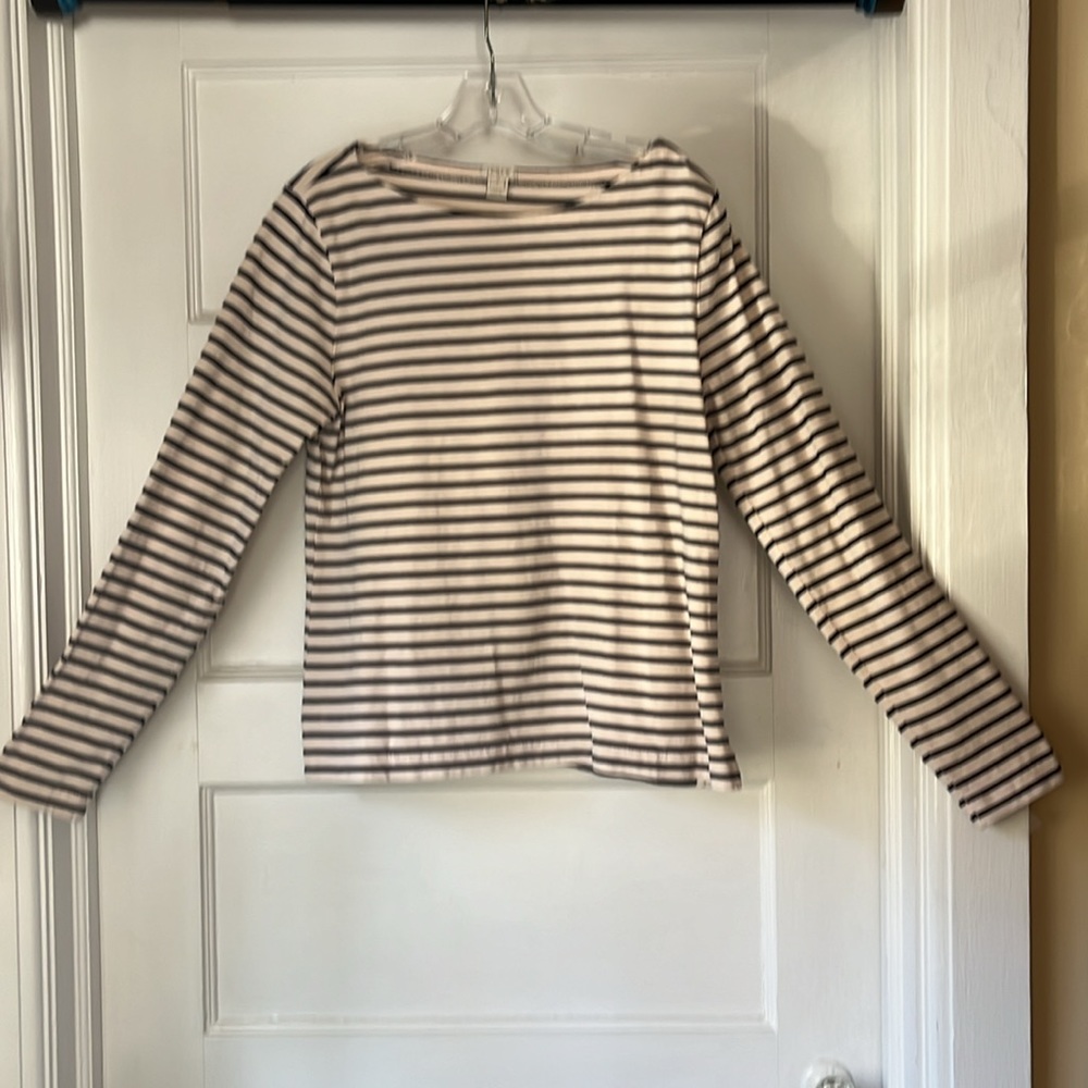 J CREW Classic Boatneck Top. Size M Navy/Ivory